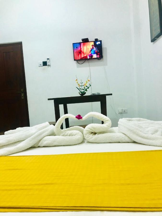 Freedom Inn เนกอมโบ ภายนอก รูปภาพ